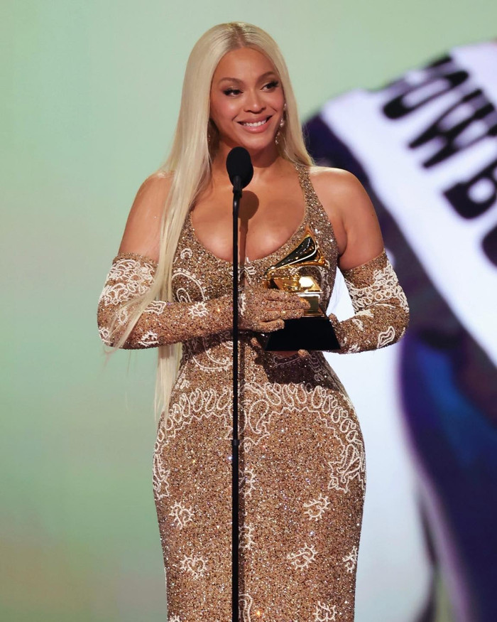 Tổng kết GRAMMY 2025: Beyoncé có chiến thắng lịch sử, Taylor Swift - Billie Eilish 'trắng tay' Ảnh 3