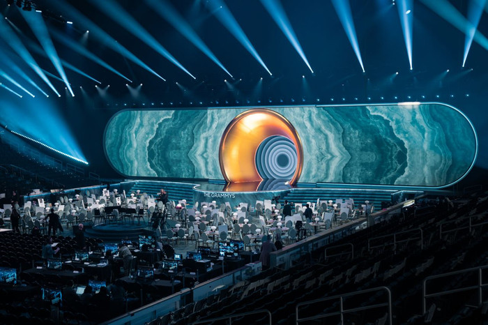 Tổng kết GRAMMY 2025: Beyoncé có chiến thắng lịch sử, Taylor Swift - Billie Eilish 'trắng tay' Ảnh 1