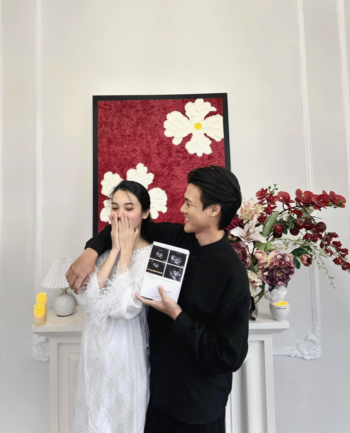 Quỳnh Lương mới thông báo mang bầu với bạn trai Tiến Phát. (Ảnh FBNV)