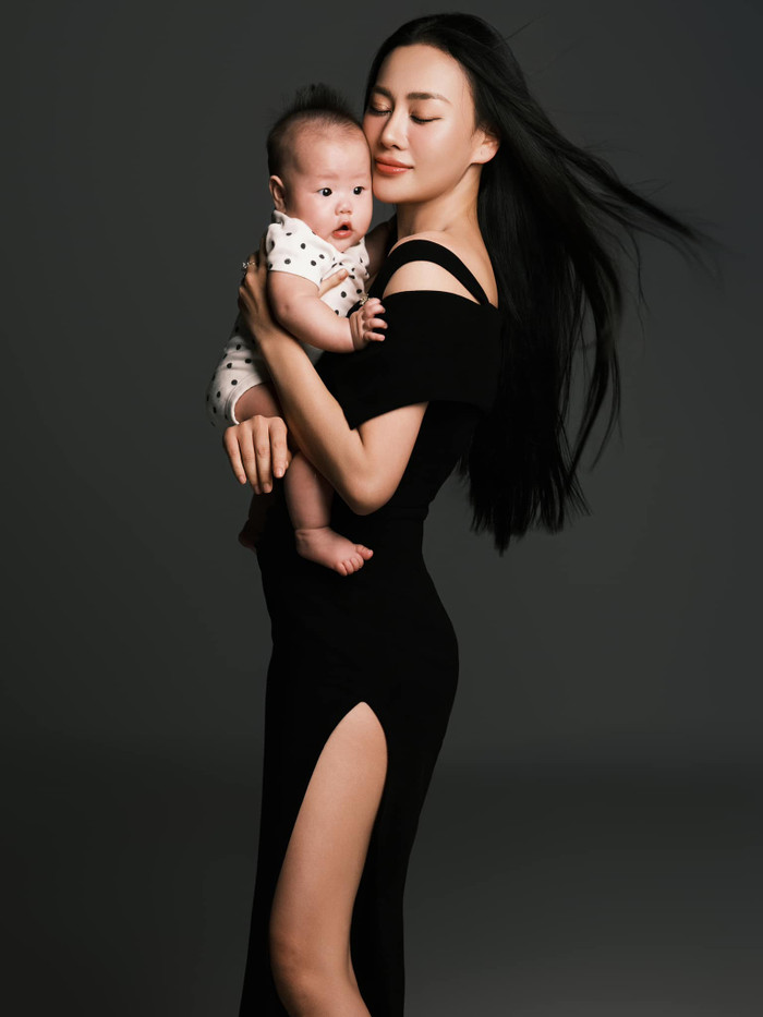 Vóc dáng thon thả khiến Phương Oanh trở nên tự tin hơn bao giờ hết. Ảnh: FBNV