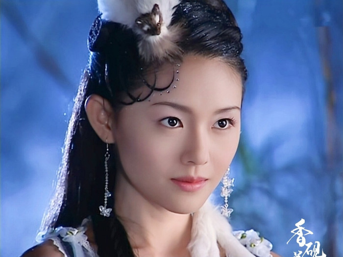 Từ Hy Viên trong Thiện Nữ U Hồn không chê vào đâu được.