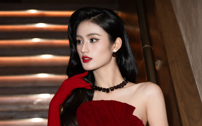 Tín hiệu vui cho Hoa hậu Ý Nhi Ảnh 2