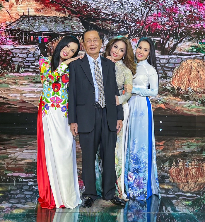 Mẹ ruột chia sẻ bất ngờ về chị em Cẩm Ly - Minh Tuyết Ảnh 2