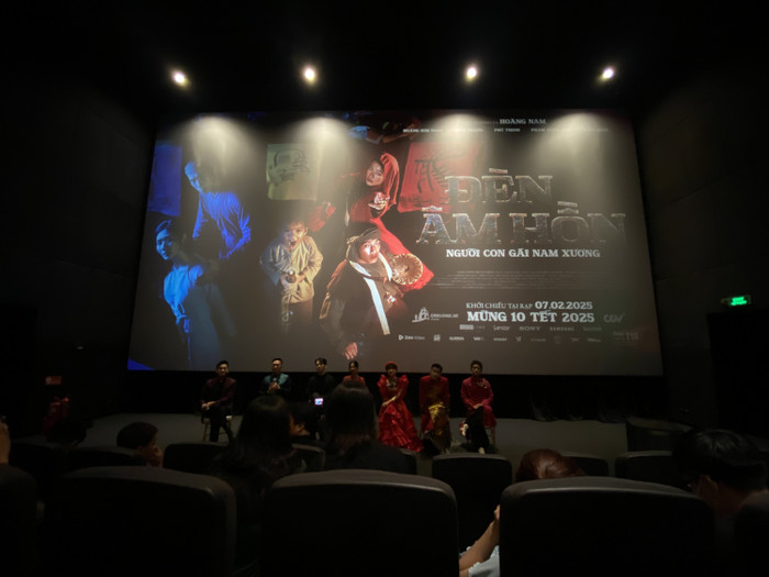 Buổi công chiếu phim điện ảnh Đèn Âm Hồn.