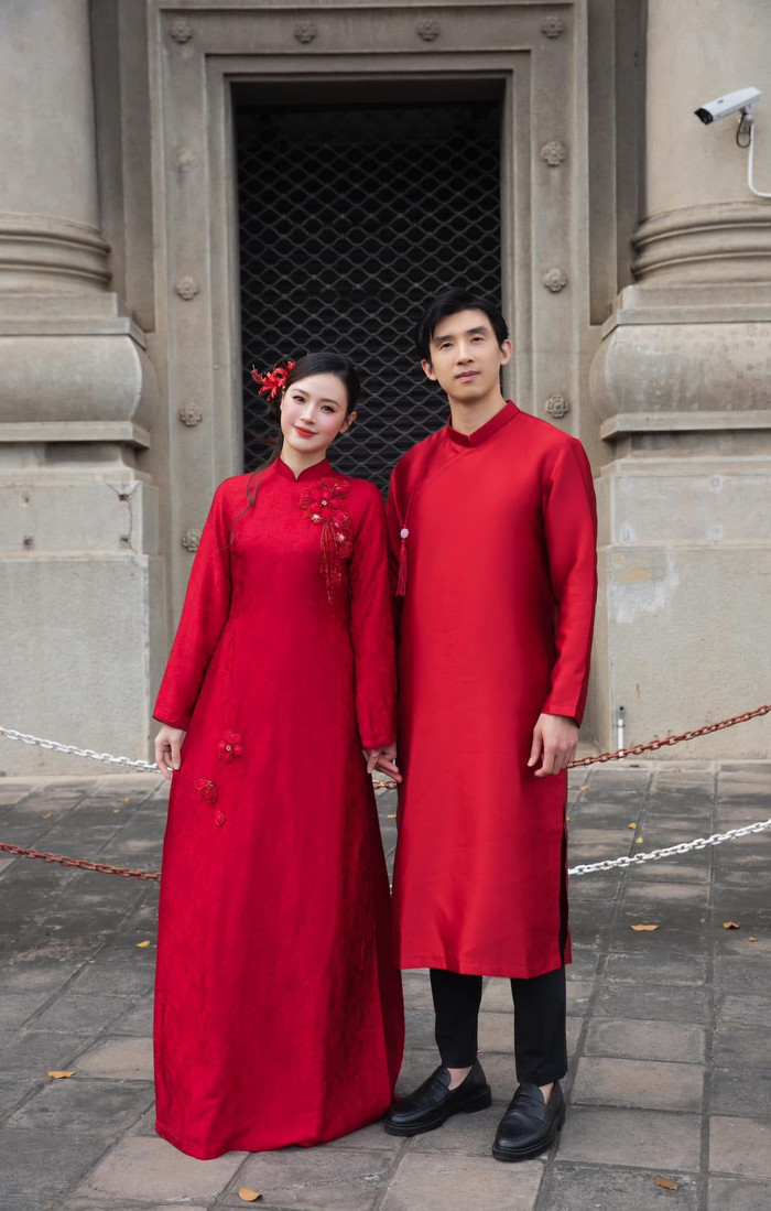 Midu xuất hiện lẻ bóng, loạt ảnh chưa chỉnh sửa sau khi làm dâu hào môn gây chú ý Ảnh 4