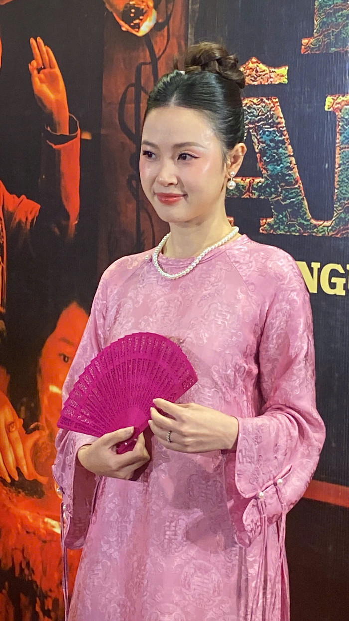 Midu xuất hiện lẻ bóng, loạt ảnh chưa chỉnh sửa sau khi làm dâu hào môn gây chú ý Ảnh 2