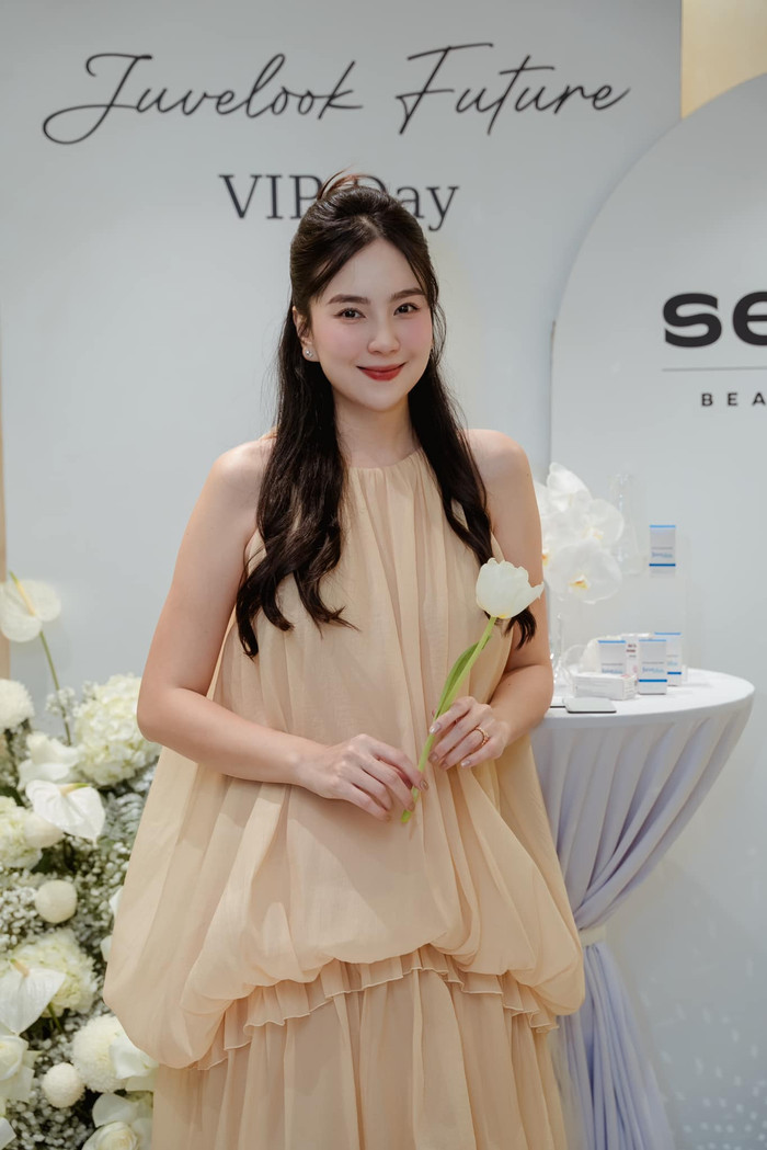 MC Mai Ngọc hạnh phúc khi mang thai con đầu lòng ở tuổi 34. (Ảnh: FBNV)