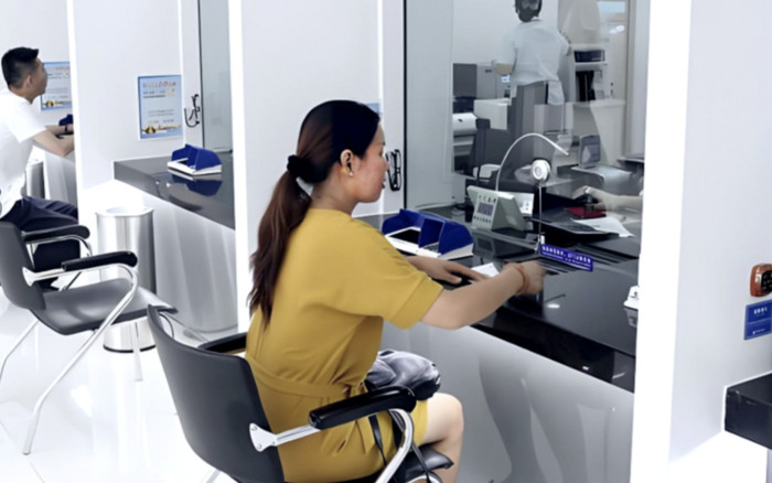 Người phụ nữ đem 168 tỷ đồng gửi ngân hàng, gục ngã vì số tiền mất trắng sau nửa tiếng Ảnh 2