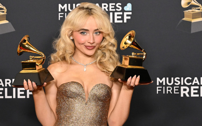 Sabrina Carpenter 'thừa thắng xông lên' hậu GRAMMY 2025 - Saostar.vn