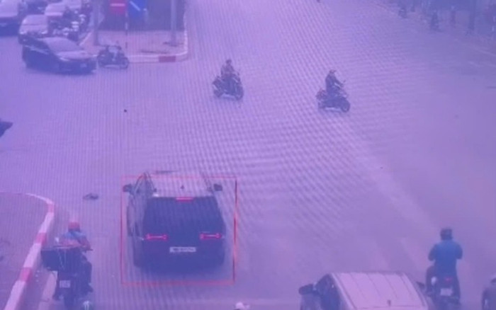 Vượt đèn đỏ chở người đi cấp cứu, tài xế ô tô được gỡ phạt nguội Ảnh 2