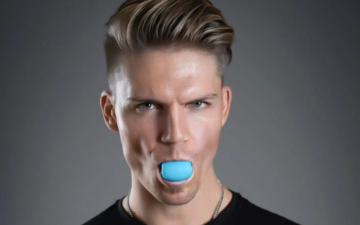 Có gì trong trào lưu nhai bóng silicon, tạo đường cơ hàm đang 'rần rần' TikTok? Ảnh 2