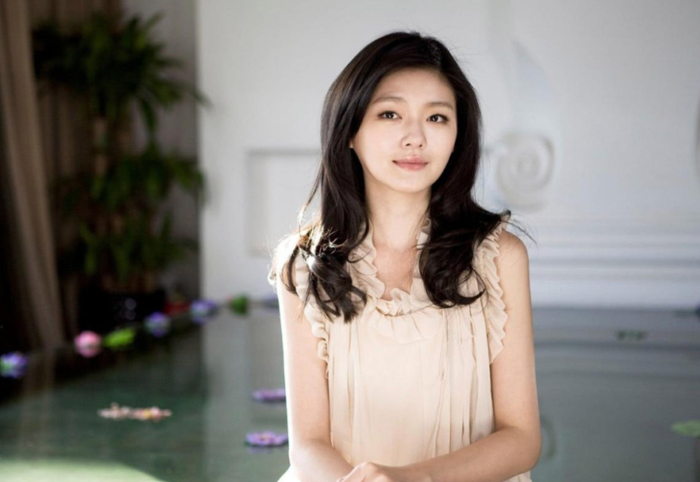 Chiều 5/2, tro cốt của Từ Hy Viên đã được gia đình đưa về Trung Quốc. MC Từ Hy Đệ thông báo gia đình sẽ không tổ chức lễ tưởng niệm, tro cốt của Từ Hy Viên sẽ được giữ trong nhà. 