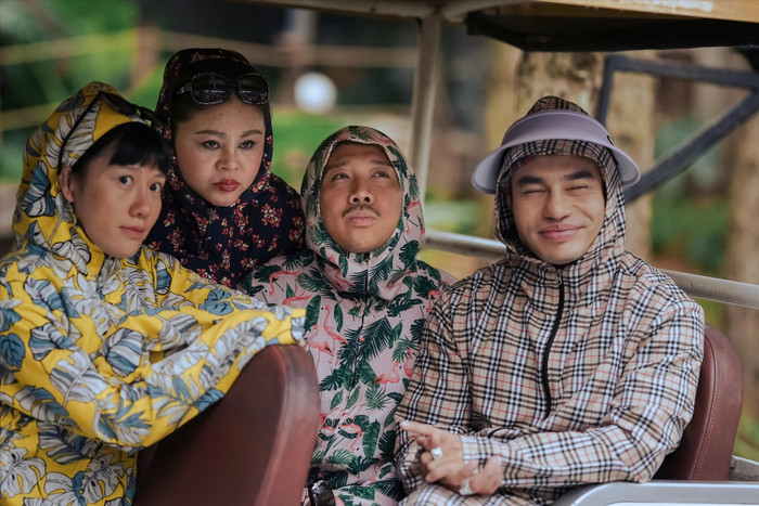 Trấn Thành mất chuỗi quán quân phòng vé phim Tết vì Bộ Tứ Báo Thủ.