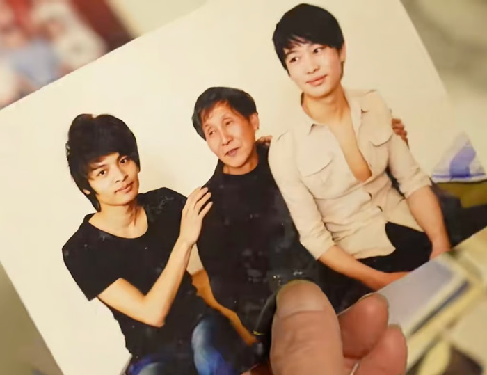 Xúc động người đàn ông độc thân 80 tuổi, làm cha nuôi của hơn 700 đứa trẻ Ảnh 3