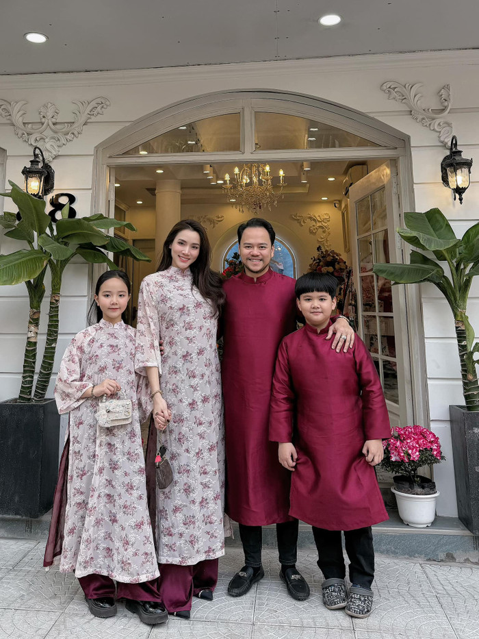 Gia đình Trang Nhung đón năm mới. (Ảnh FBNV)