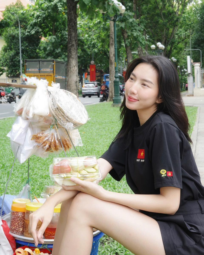 Hoa hậu Thùy Tiên nhiều lần phủ nhận tin đồn hẹn hò với Quang Linh Vlogs. Ảnh: FBNV.