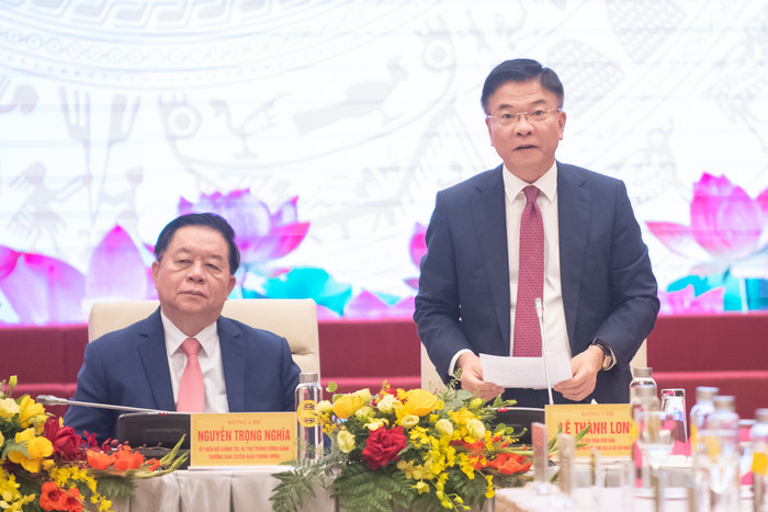 Ủy viên Trung ương Đảng, Phó Thủ tướng Chính phủ Lê Thành Long điều hành nội dung tham luận 