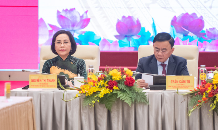 Phó Chủ tịch Quốc hội Nguyễn Thị Thanh tham dự và đồng chủ trì buổi gặp mặt