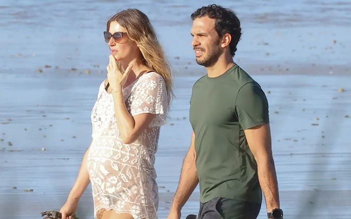 Siêu mẫu có tài sản 10.000 tỷ đồng sinh con cho bạn trai kém 7 tuổi Ảnh 2