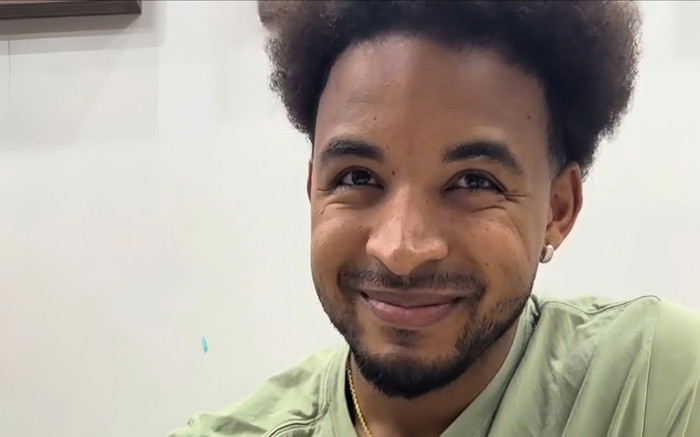 Nguyễn Xuân Son và vợ gây chú ý Ảnh 2