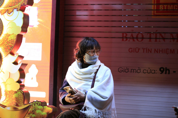 Phố vàng Hà Nội khác lạ trong ngày vía Thần Tài Ảnh 3