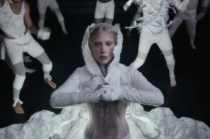 Chàng trai người Việt được Lady Gaga hai lần để lại bình luận ngợi khen là ai? Ảnh 1