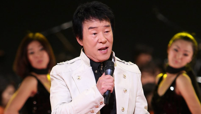 Sự ra đi của nam ca sĩ ở tuổi 78 khiến gia đình và người hâm mộ không khỏi đau buồn. (Ảnh: Sưu tầm)