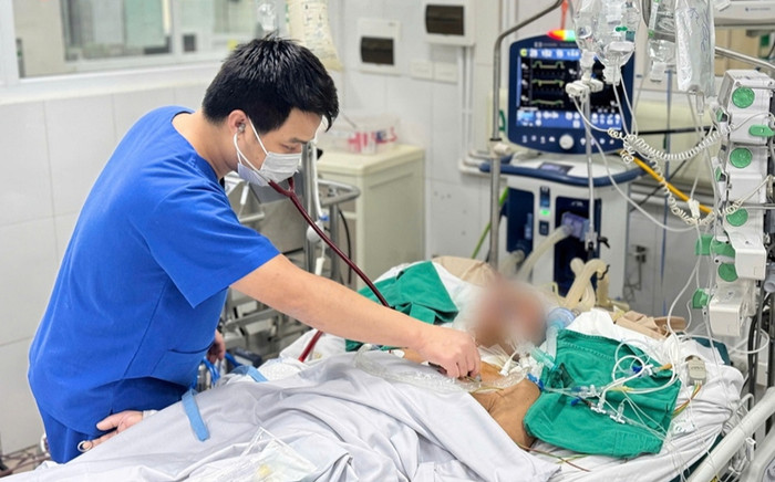 Sở Y tế TP.HCM ra văn bản khẩn về cúm mùa, khuyến cáo nên đeo khẩu trang ở nơi đông người Ảnh 2