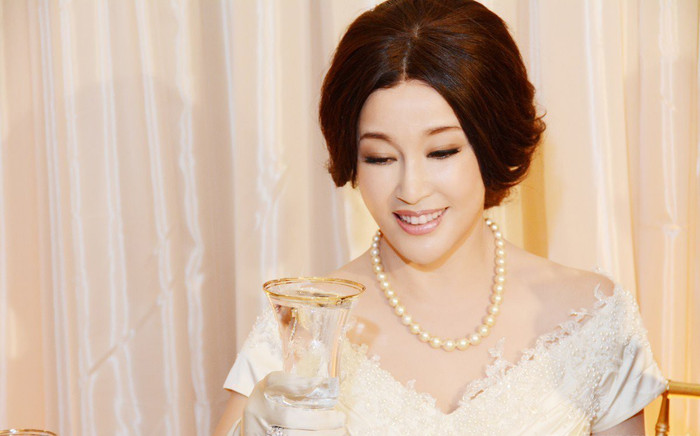 Người phụ nữ 74 tuổi trở thành dâu hào môn sau khi sinh con trai cho tổng tài Ảnh 2