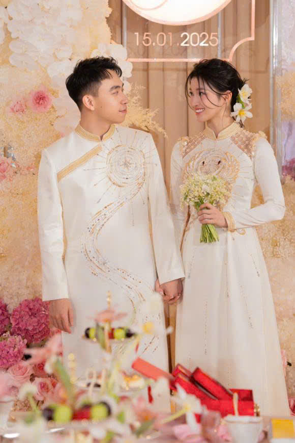 Phương Nhi lên xe hoa với chồng doanh nhân. Ảnh: FBNV