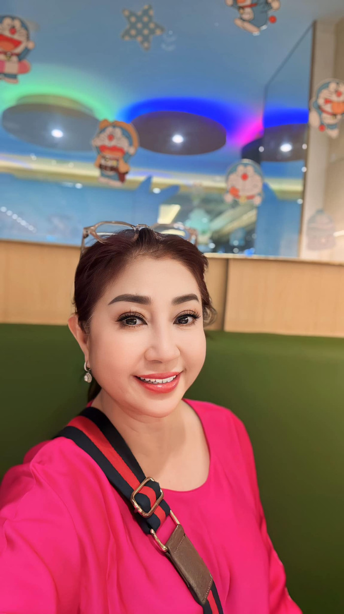 Thần thái vui tươi của nghệ sĩ Thoại Mỹ sau thời gian chiến đấu với bệnh tật. Ảnh: FBNV