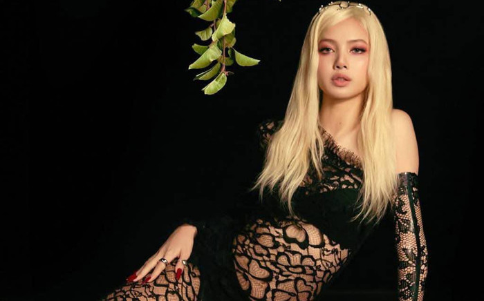 Lisa bị chỉ trích Ảnh 2