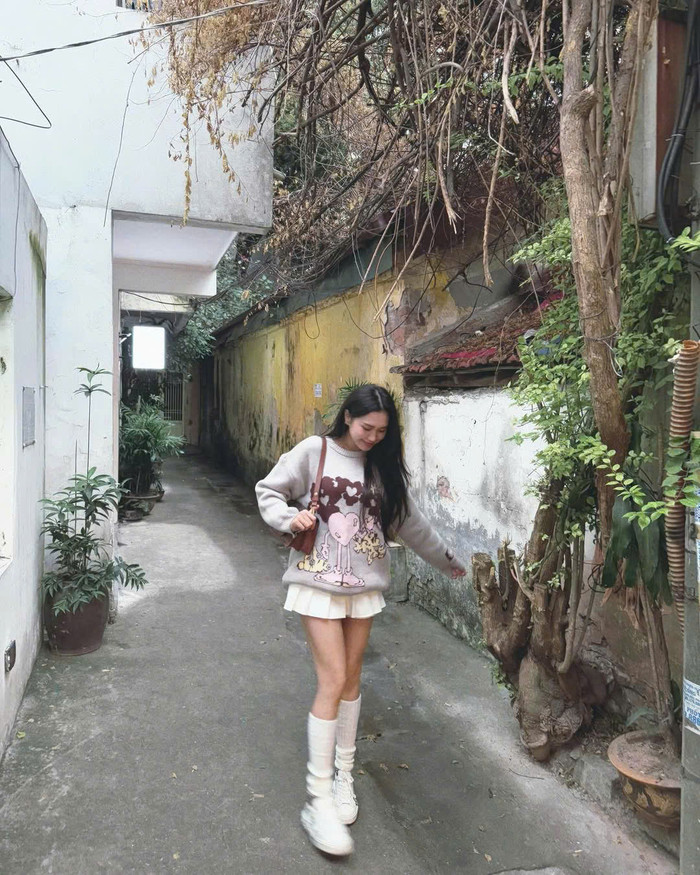 Doãn Hải My ghi điểm với gu thời trang hợp xu hướng, đầy trẻ trung. Ảnh: IGNV