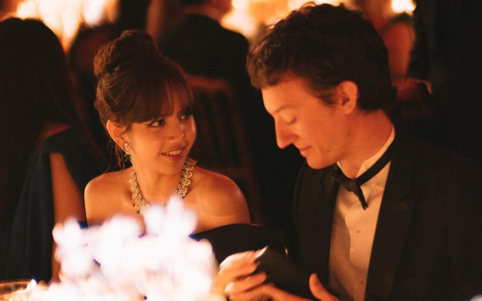 Cơ hội biểu diễn tại Oscar của Lisa là nhờ bạn trai tỷ phú người Pháp? Ảnh 2