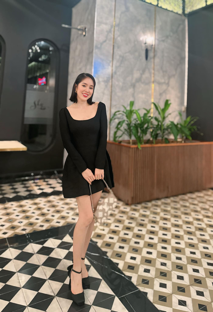 Lê Phương gây sốt với sắc vóc quyến rũ trong loạt ảnh mới. Ảnh: FBNV