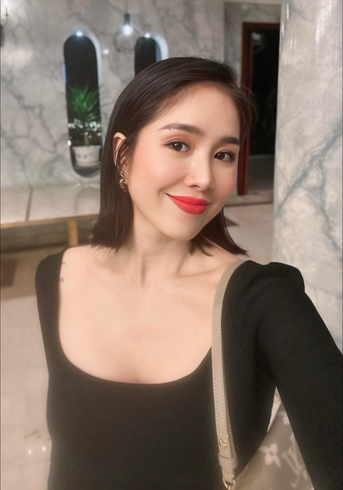 Lê Phương trẻ trung ở tuổi 39. Ảnh: FBNV