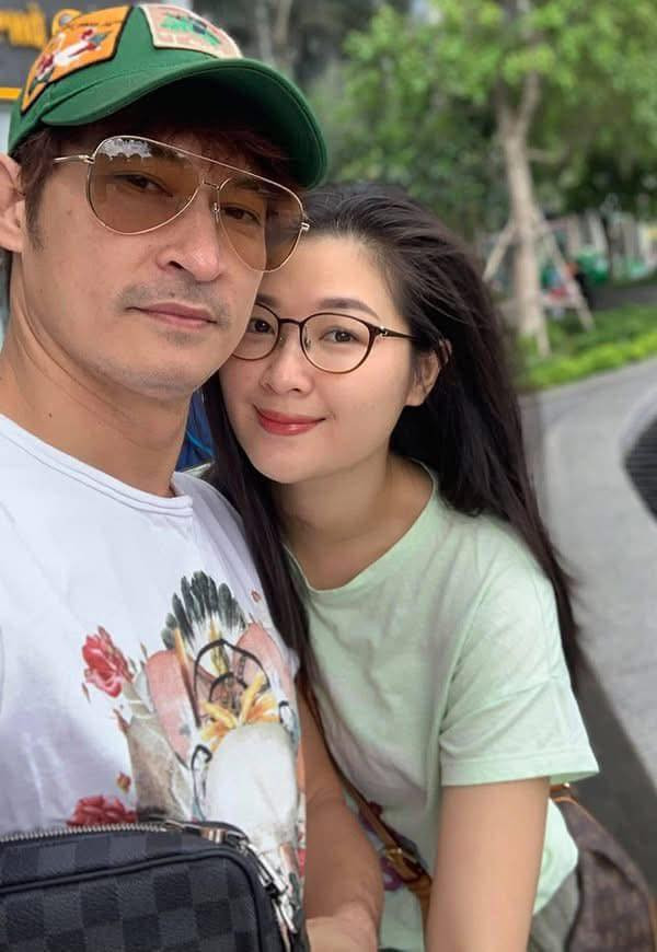 Showbiz 24h: Huy Khánh và vợ từng vướng vào nghi vấn 'rạn nứt' nhưng trước khi công khai tin ly hôn, cả hai đều giữ im lặng. Ảnh: Sưu tầm