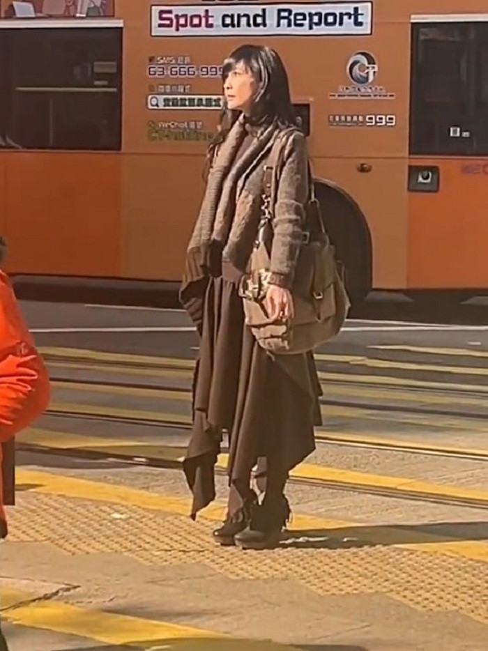 Nữ diễn viên ly hôn sau nhiều năm bị phản bội, nhận phí chia tay 3300 tỷ? Ảnh 1