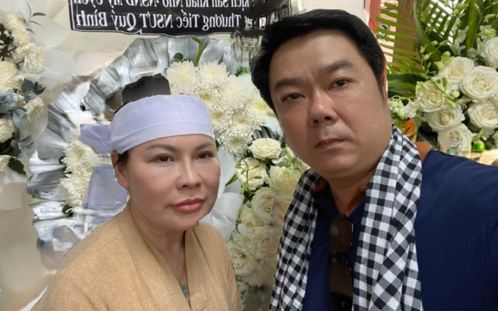 Nhói lòng câu nói của vợ Quý Bình trong lễ tang chồng Ảnh 2