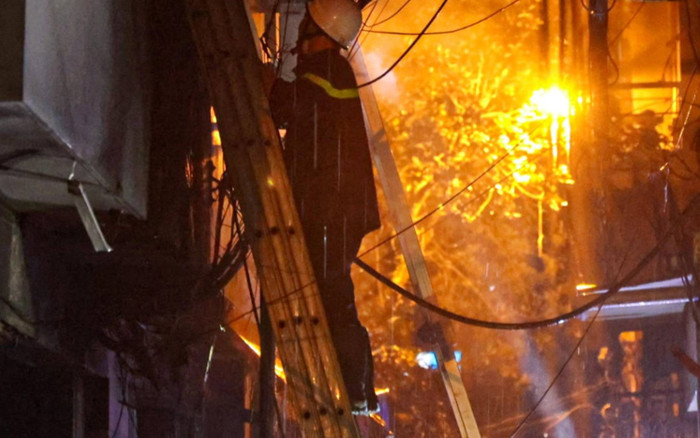 Đẫm nước mắt lời kể các nạn nhân vụ cháy chung cư mini ở Hà Nội Ảnh 2