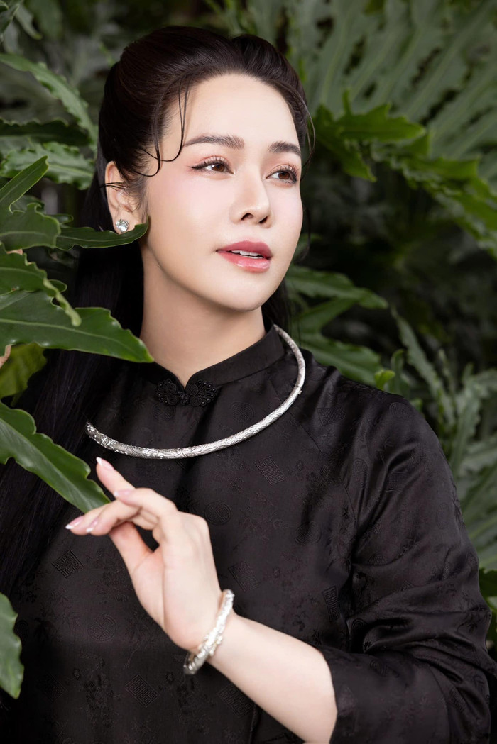 Nhật Kim Anh báo tin vui sau khi hạ sinh con gái, người hâm mộ vỡ òa Ảnh 1