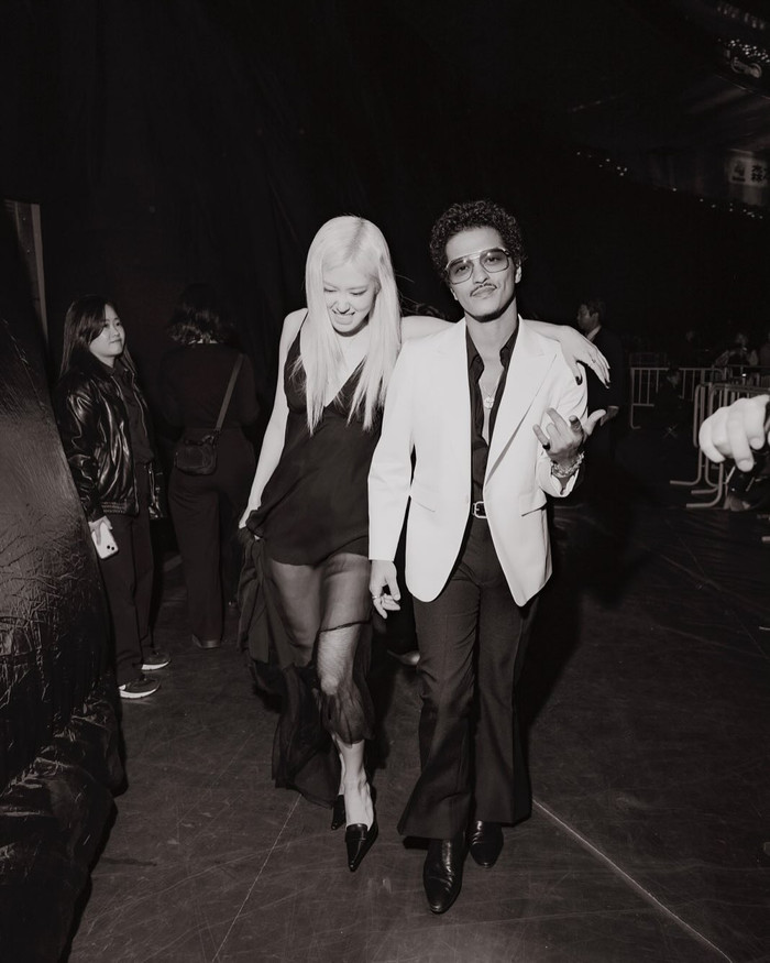 Rosé và Bruno Mars 'bất bại' Ảnh 4