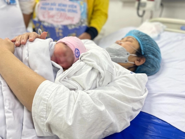 Phụ nữ sinh con thứ 2 có thể được nghỉ thai sản lên 7 tháng. Ảnh minh họa