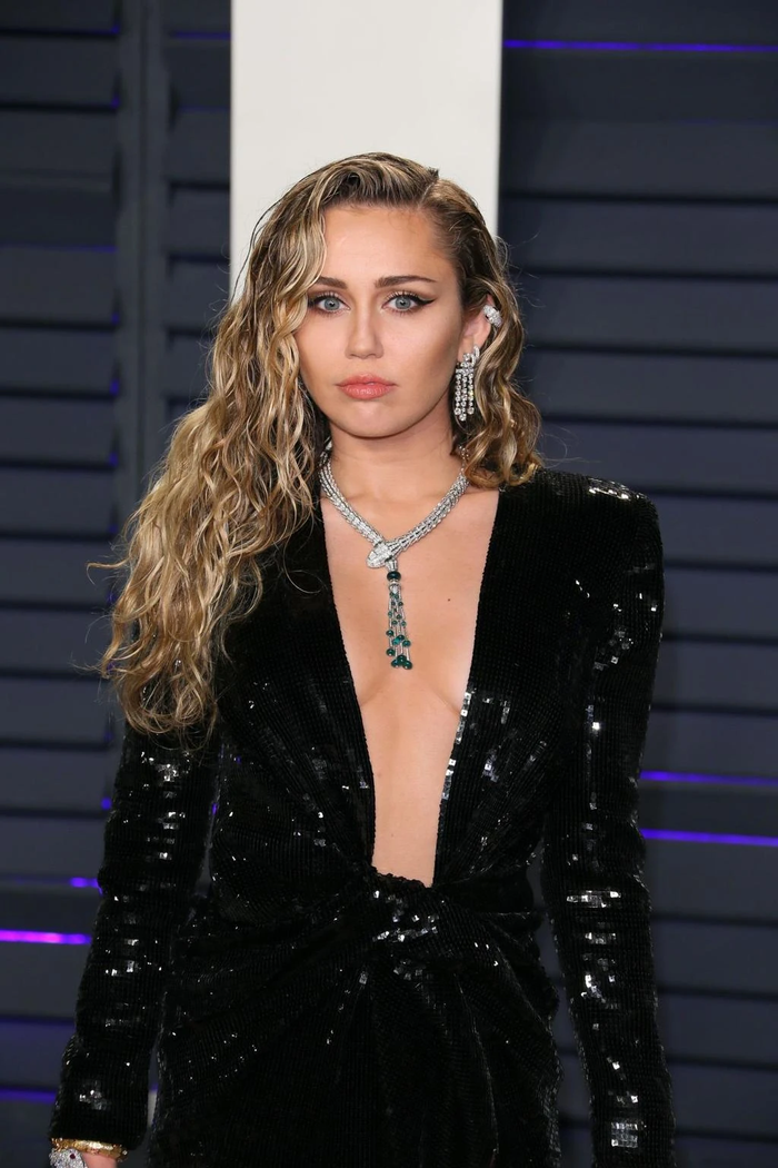 Bất lợi của Miley Cyrus trong vụ kiện bản quyền Ảnh 4