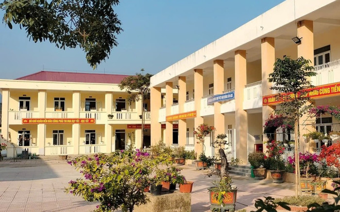 Quên mang vở, nam sinh lớp 7 bị cô giáo cắt tóc ngay tại lớp Ảnh 2