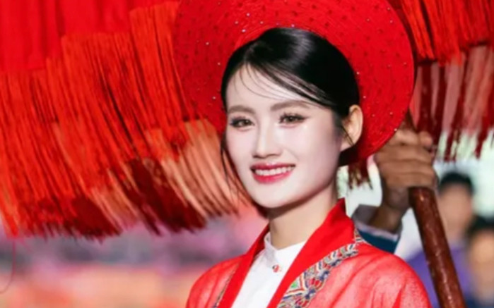 'Ảnh cưới' của Hoa hậu Ý Nhi Ảnh 2