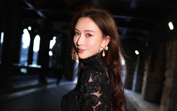 Khó tin trước nhan sắc của nữ siêu mẫu 50 tuổi Ảnh 2