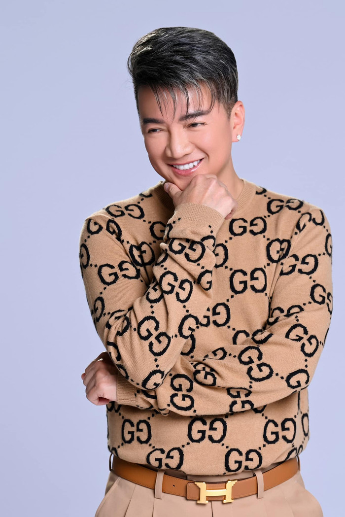 Showbiz 24h: Đàm Vĩnh Hưng trước đó lựa chọn giữ kín chuyện bị cụt bốn ngón chân. Ảnh: FBNV