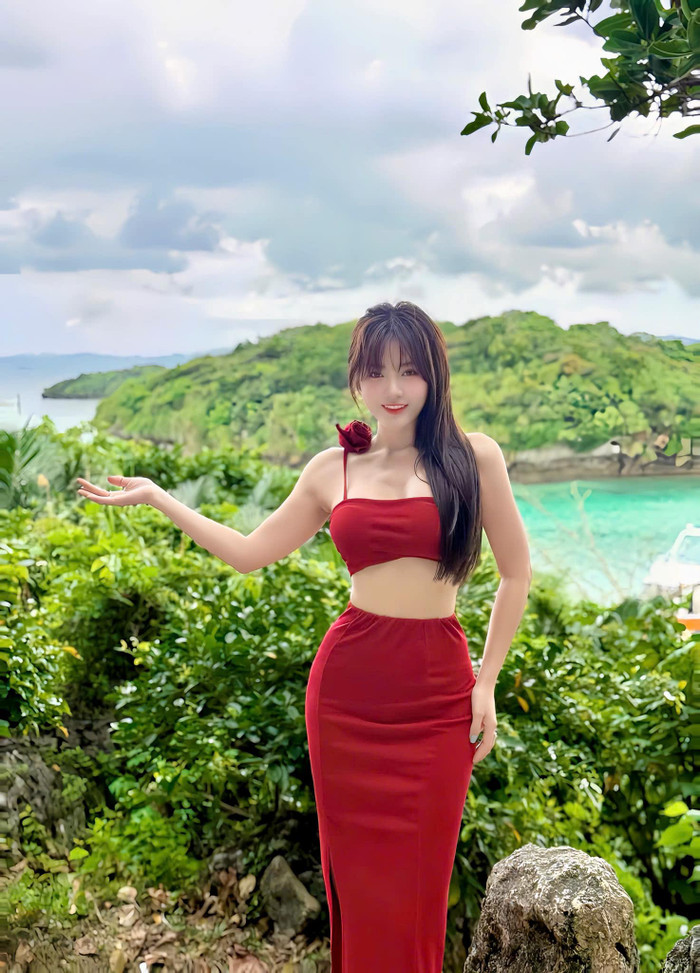 Nữ diễn viên đang trong chuyến du lịch đón tuổi mới. Ảnh: FBNV