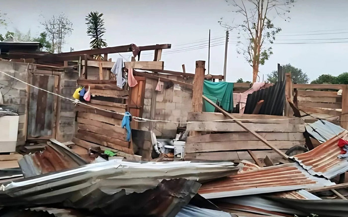 Nhiều ngôi làng bị mưa đá tàn phá sau một đêm, khung cảnh hoang tàn gây xót xa Ảnh 2